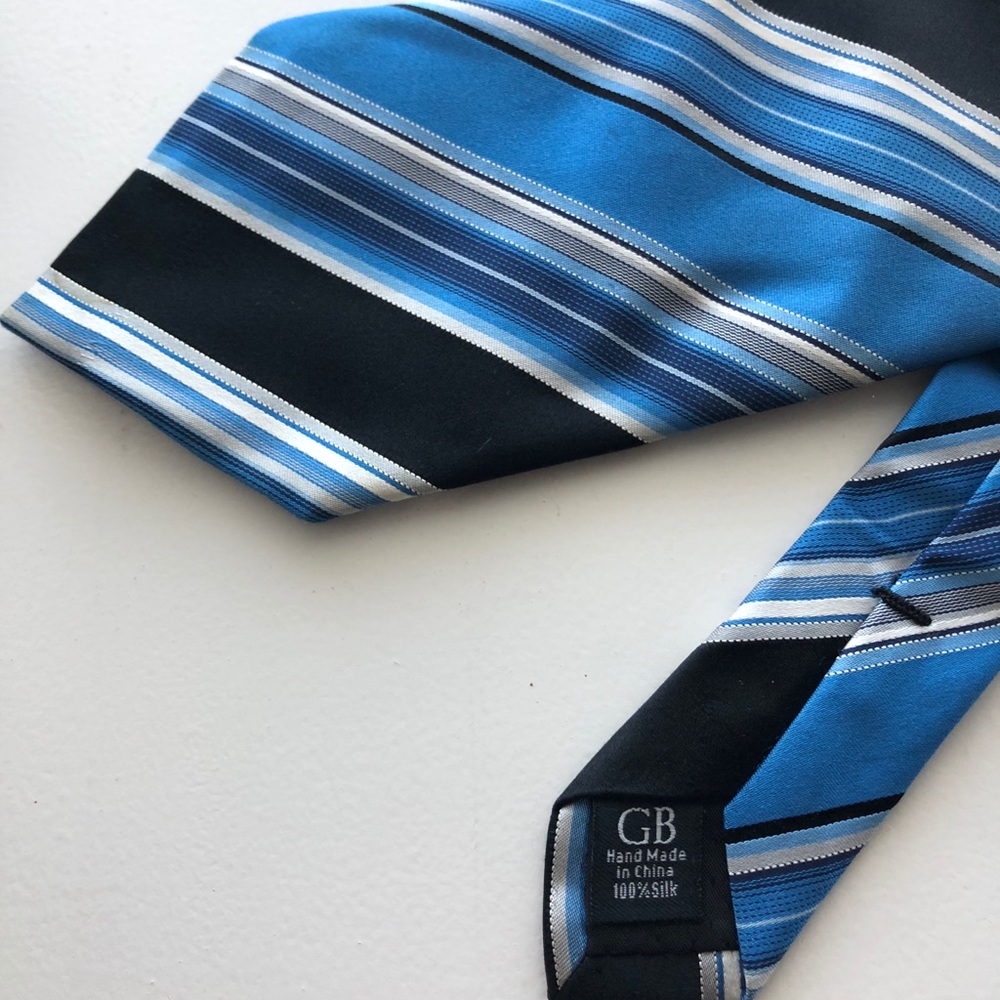 Men’s tie